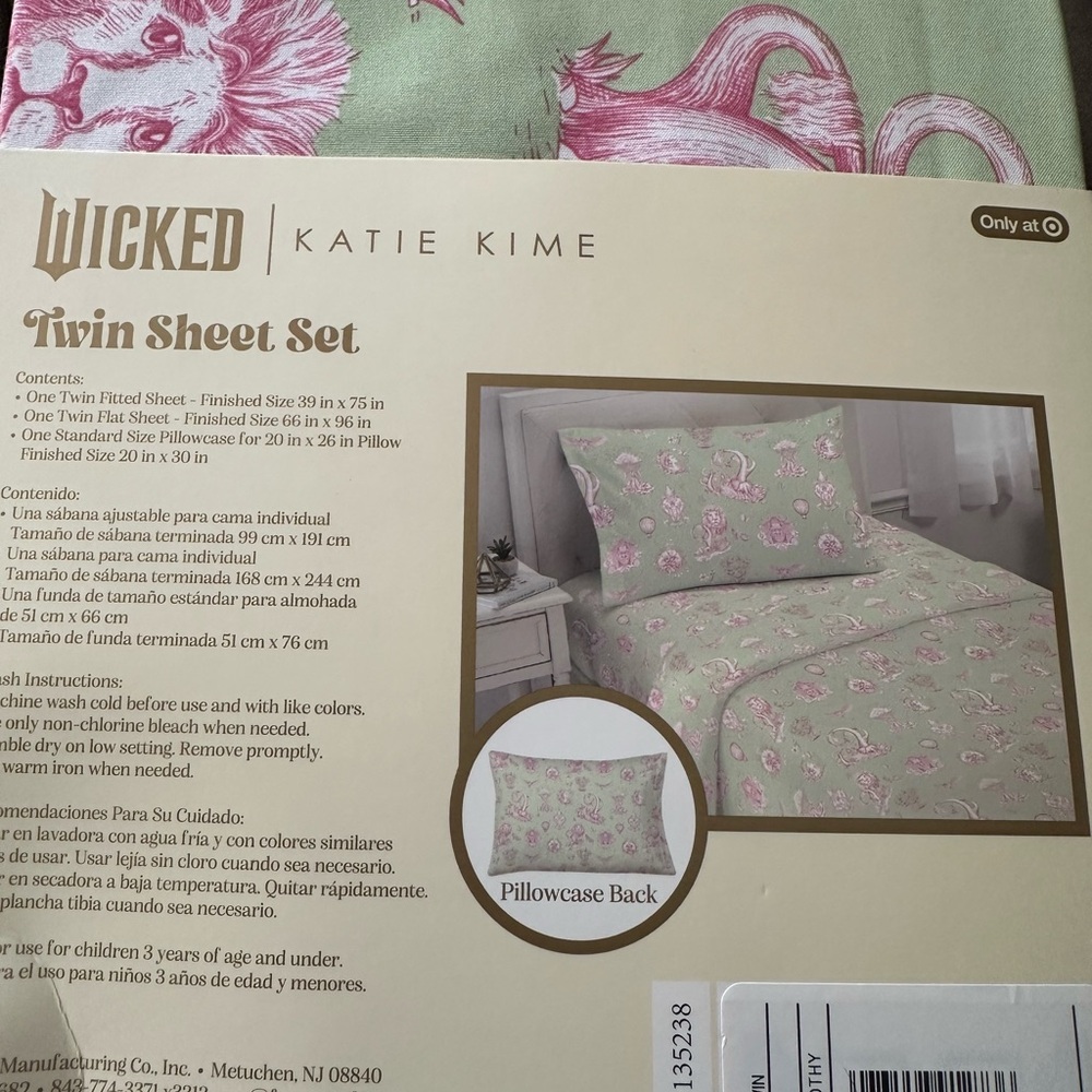 Wicked Twin Sheet Set - Mint Green and Pink Floral - Picture 6 of 6